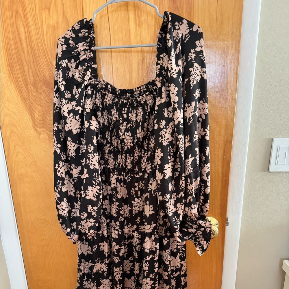 PinkBlush Maternity Elegant Midi Dress - Picture 3 of 3